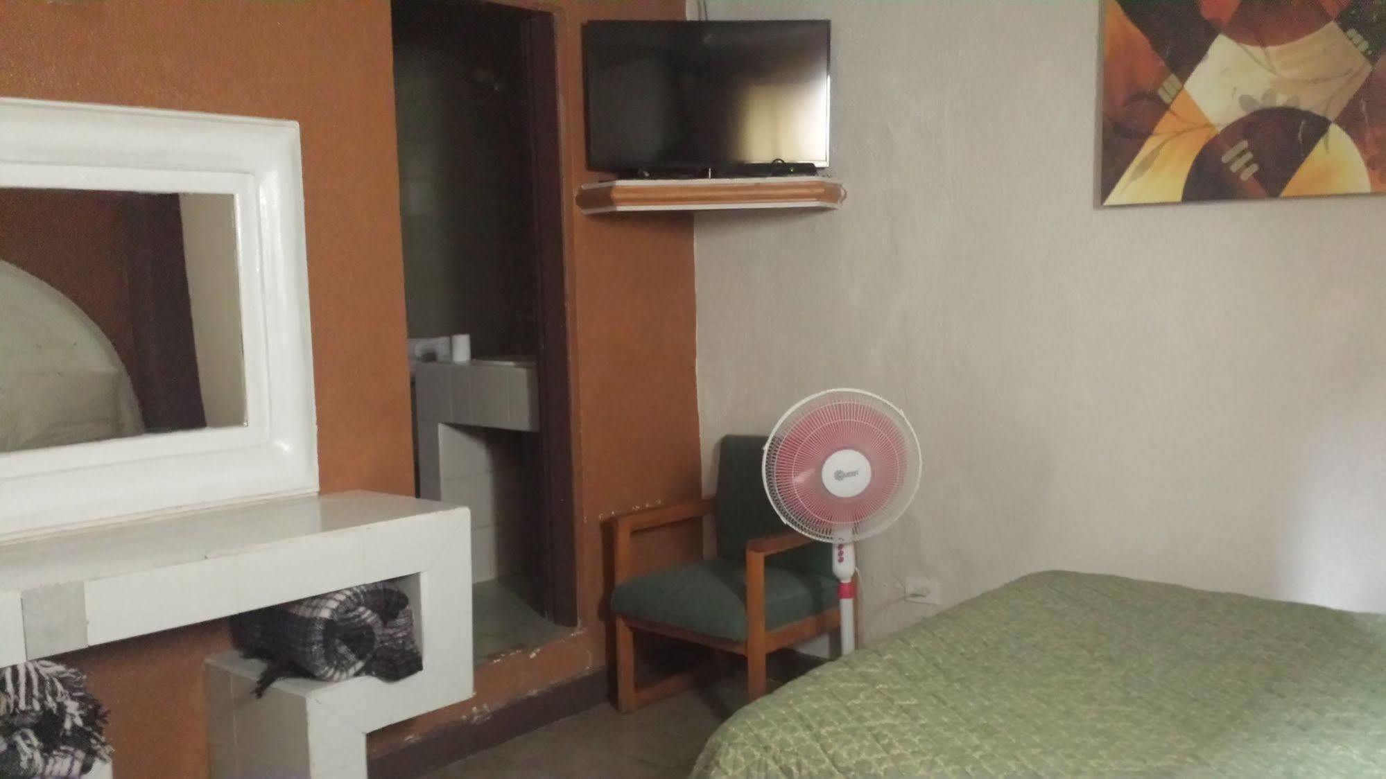 Hotel Suiza Tijuana Buitenkant foto